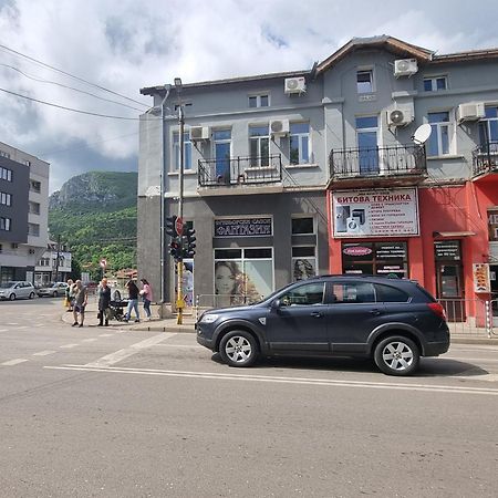 Готель Old Style Vratsa Екстер'єр фото
